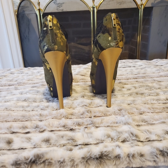 Army fatigue heels - Picture 3 of 7